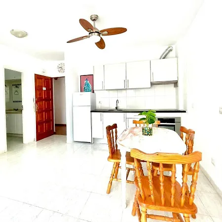 Bonito Apartamento En Playa Paraiso, Tenerife Sur Apartman
