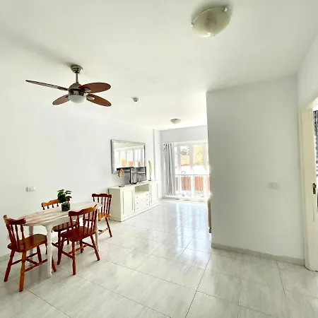 Bonito Apartamento En Playa Paraiso, Tenerife Sur